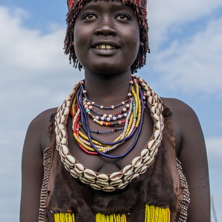Turmi - Young Hamer woman